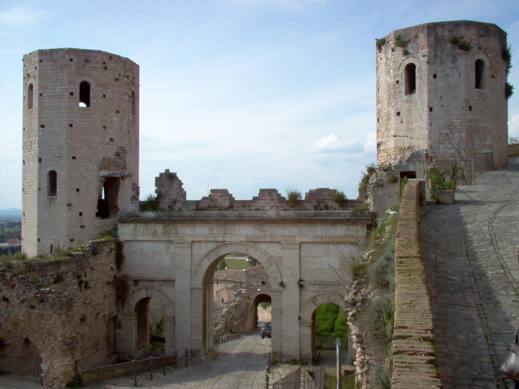 Casa Castellina Konuk evi Foligno Dış mekan fotoğraf