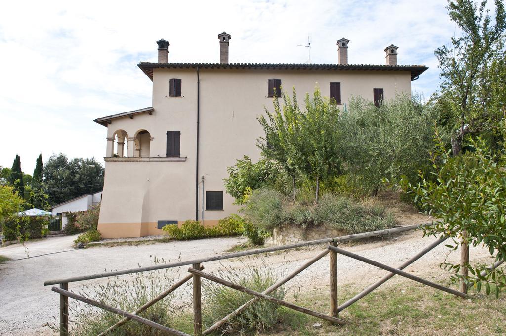 Casa Castellina Konuk evi Foligno Dış mekan fotoğraf